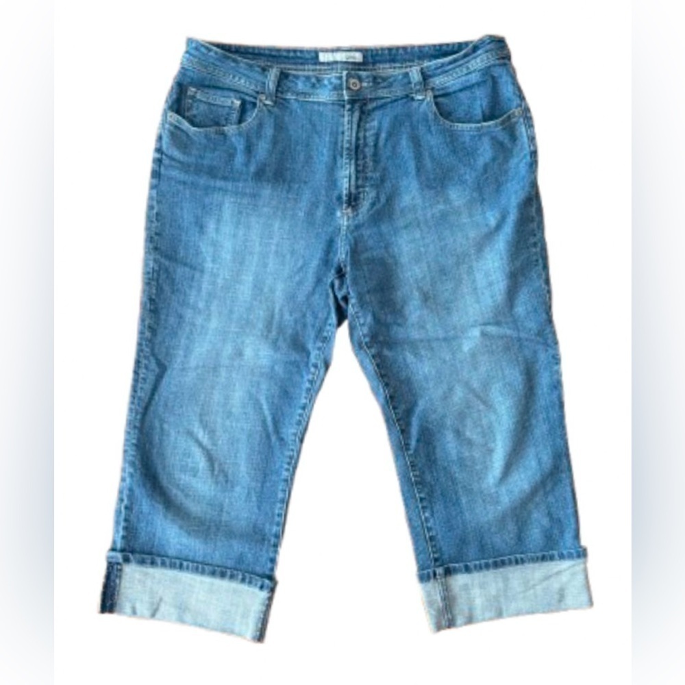 Chicos med wsh cuff non stretch crop jns SZ 2 (chicos sizing) PLS SEE MEASRMNTS